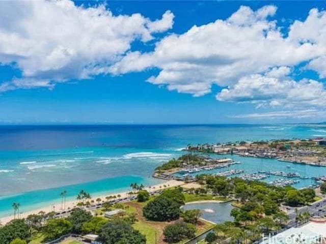 Kakaʻako condo sold by Tracy Yamato